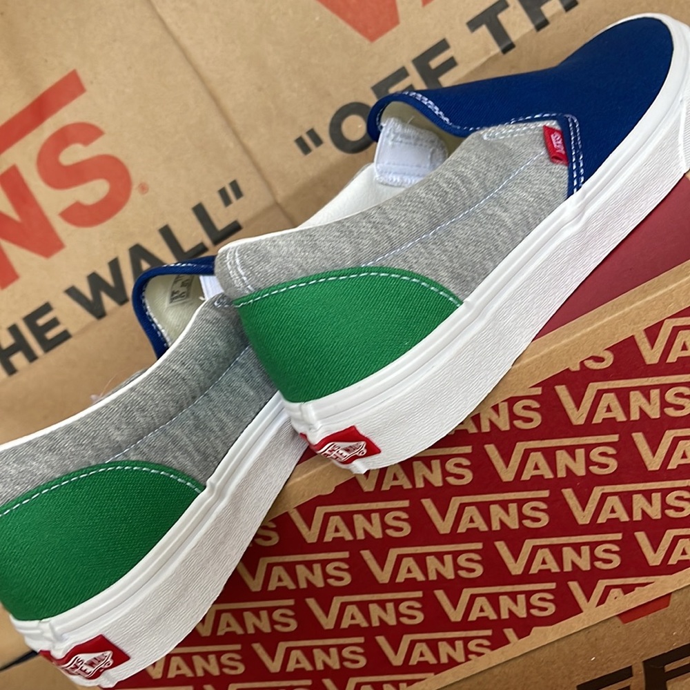 Vans Men’s Classic Slip On Vans Coastal Grey/True White sneakers - Picture 15 of 16